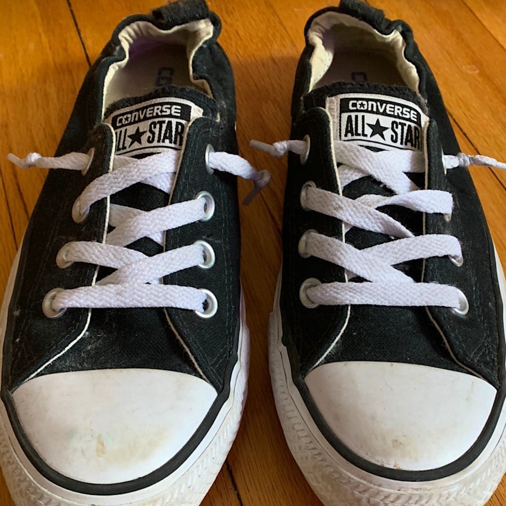 black low rise converse